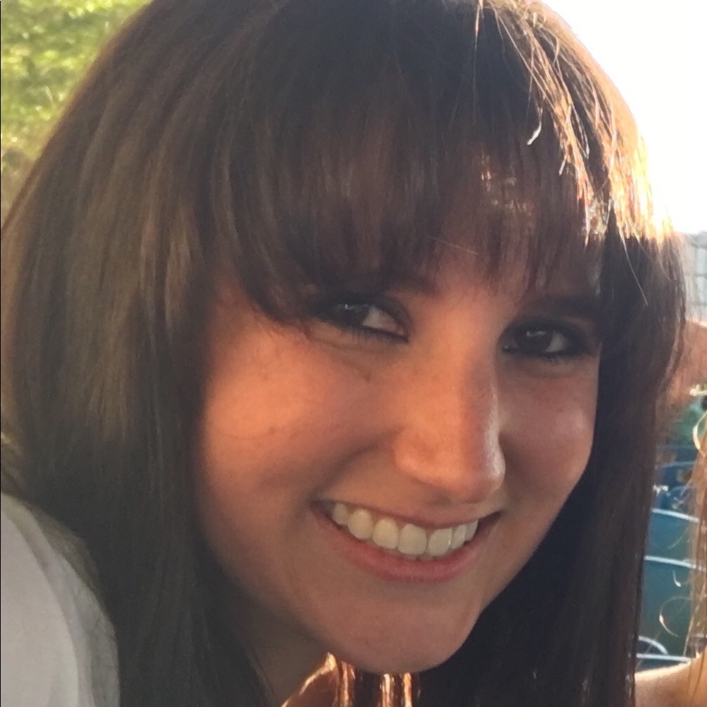 Meet your Posher, Alexaalexa